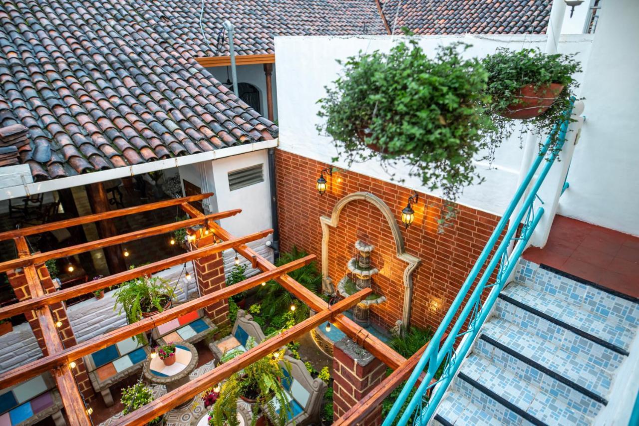 Hostal Victoria Granada Exteriör bild
