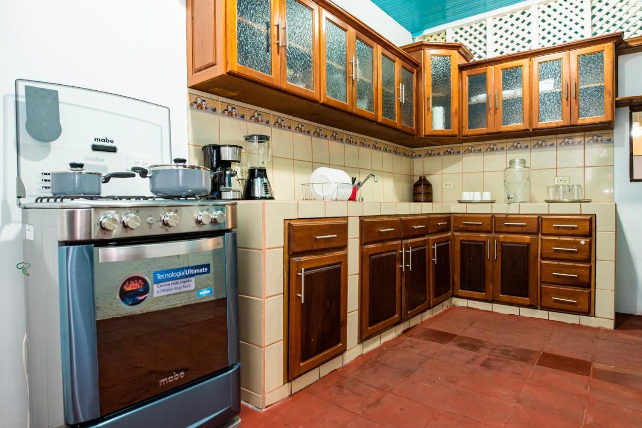 Hostal Victoria Granada Exteriör bild