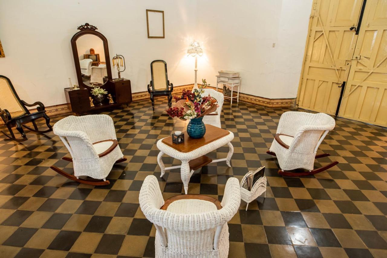Hostal Victoria Granada Exteriör bild