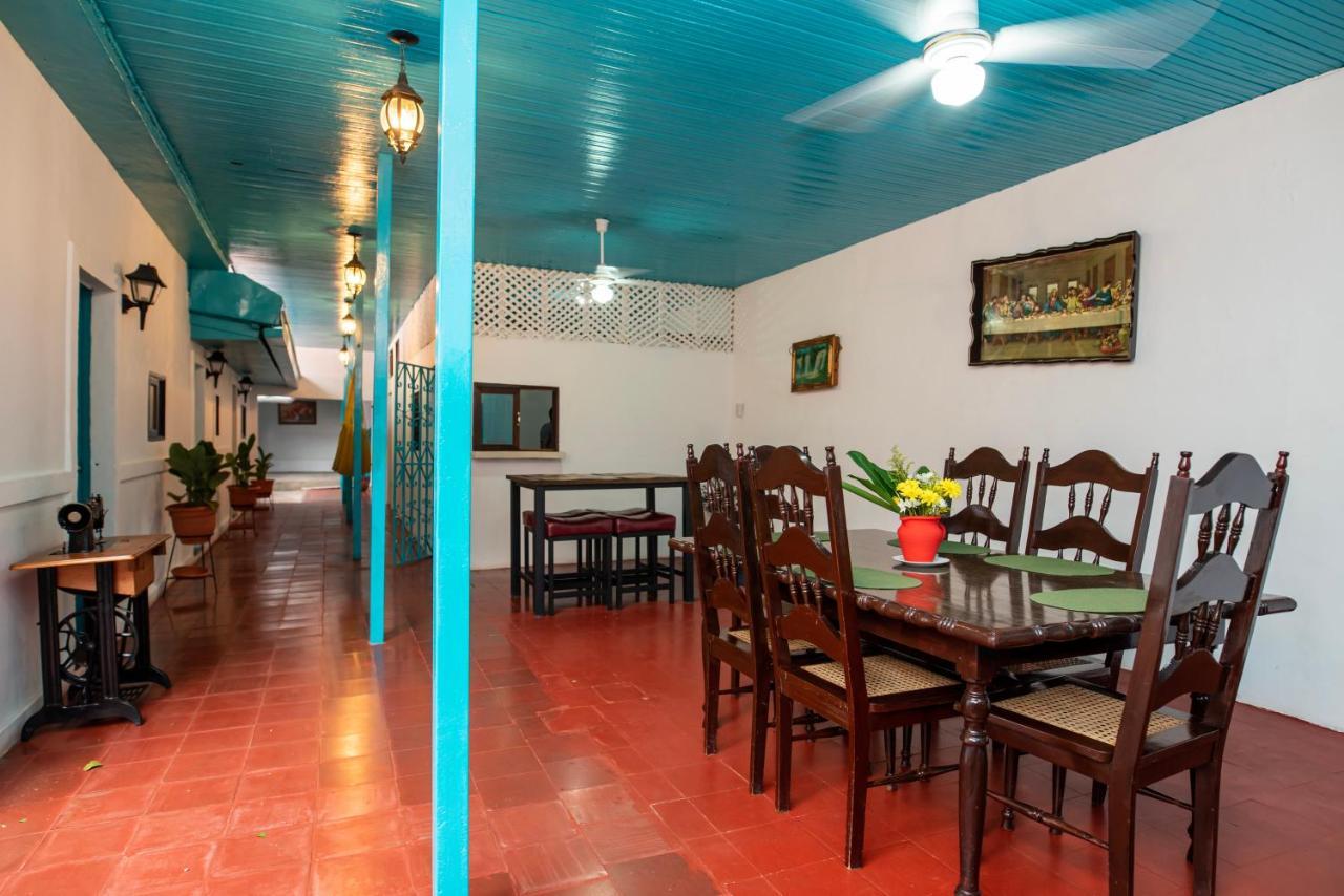 Hostal Victoria Granada Exteriör bild