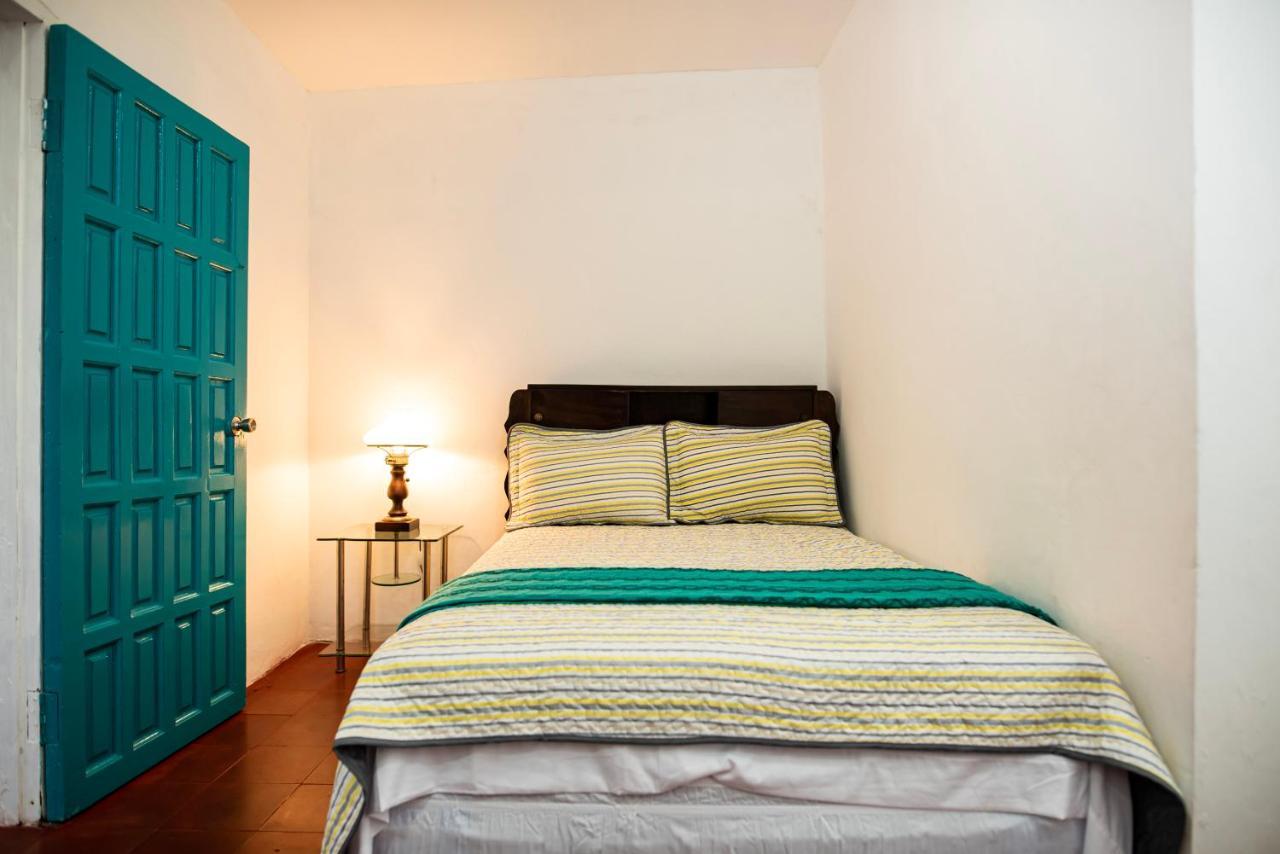 Hostal Victoria Granada Exteriör bild