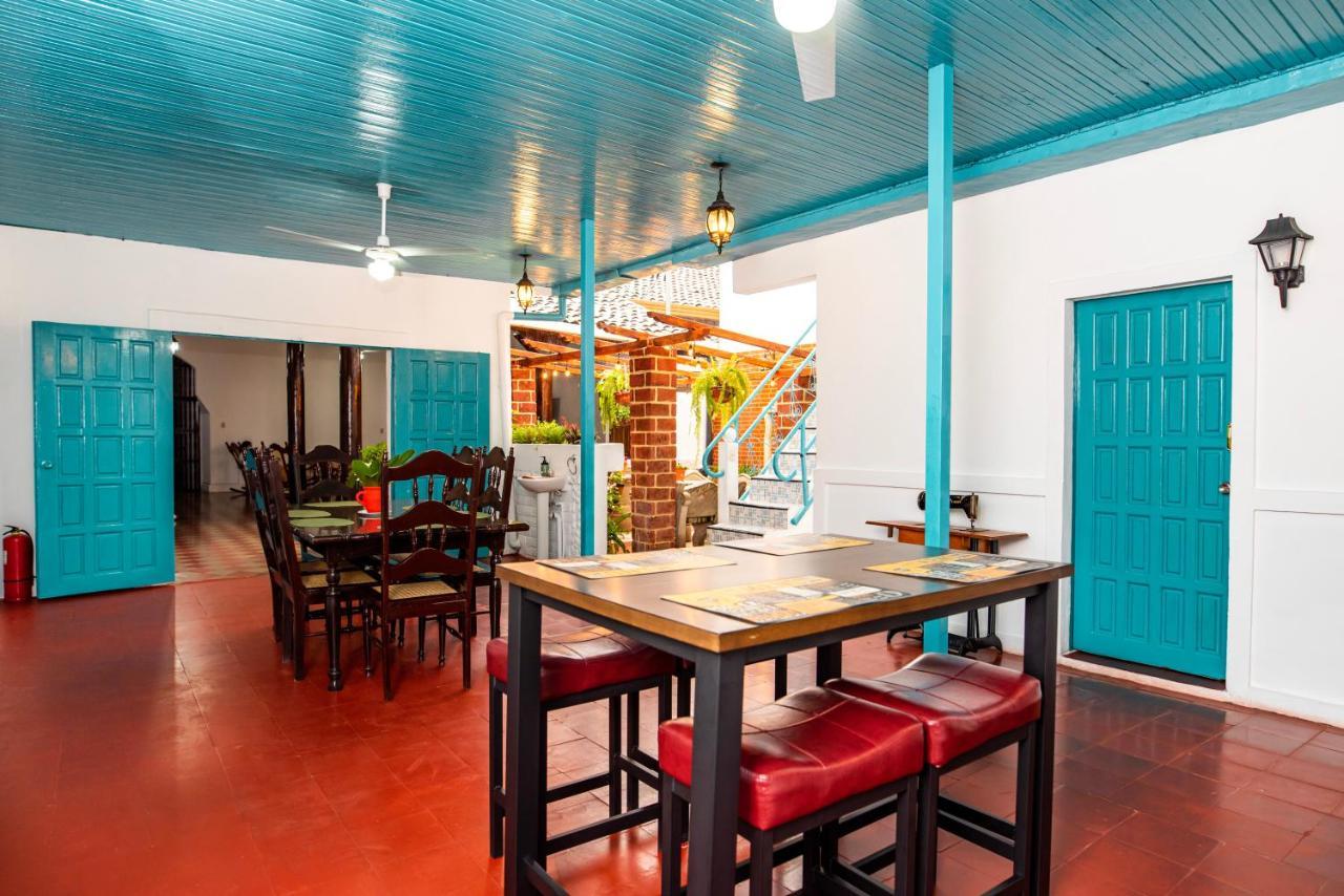 Hostal Victoria Granada Exteriör bild