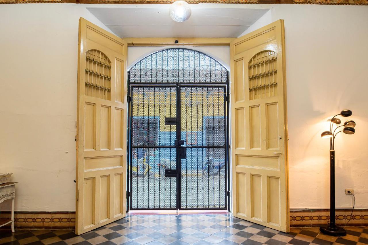 Hostal Victoria Granada Exteriör bild
