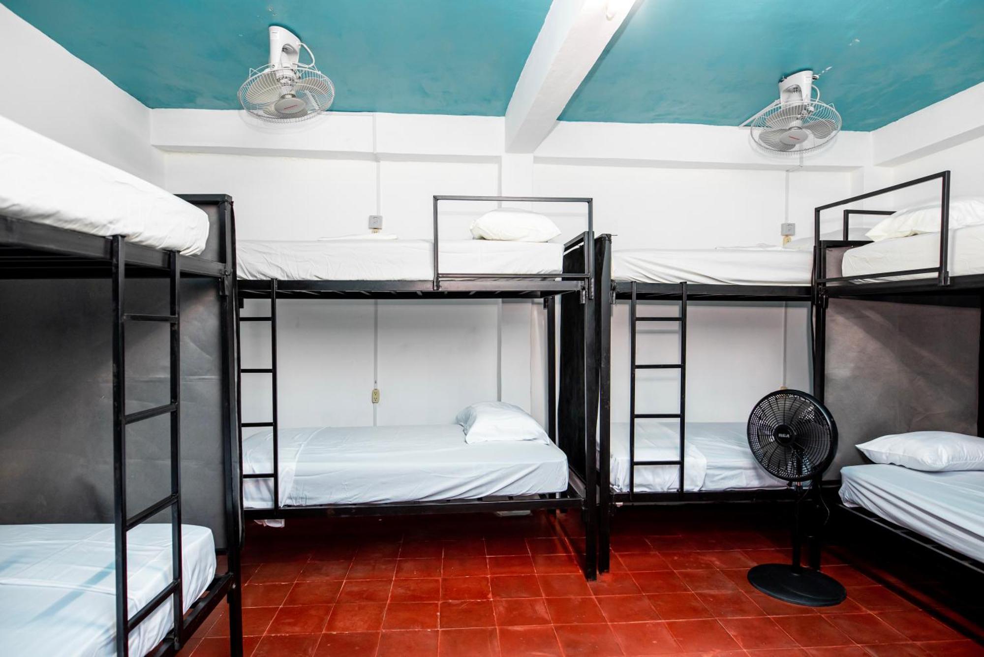 Hostal Victoria Granada Exteriör bild